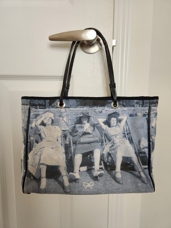 Anya Hindmarch Handbags - Anya Hindmarch London printed tote bag